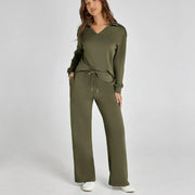 FAYE | Loungewear Set met Comfortabele Broek en Trui met V-hals Loungewear Set Zavalori Groen XS