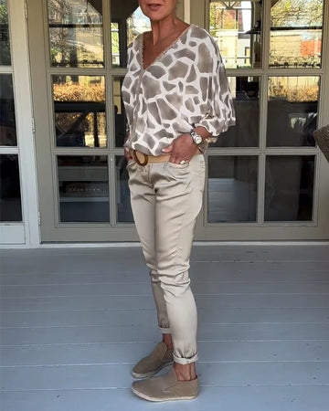 Blouse met V-hals en kantdetails