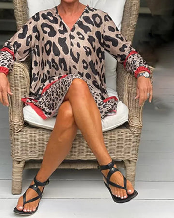 A-lijn jurk met lange mouwen en ruffles