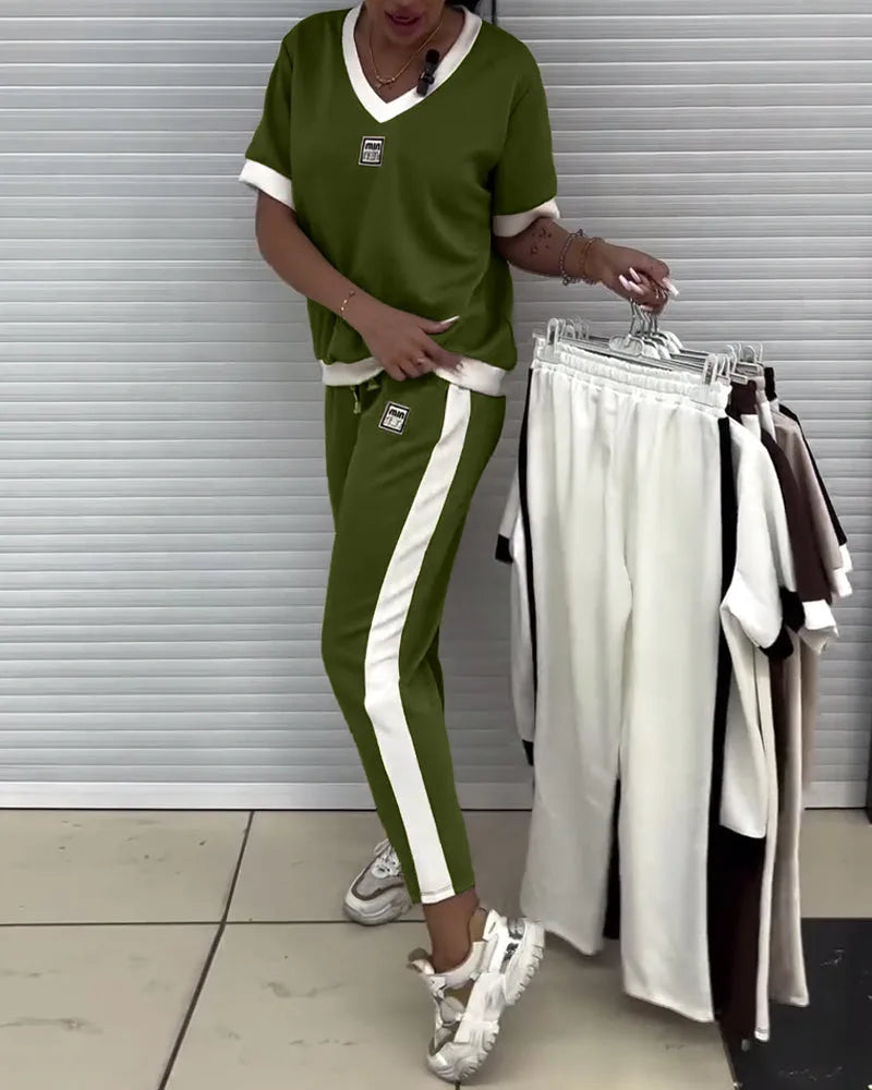 Two-piece set met V-hals en contrast trim