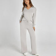 FAYE | Loungewear Set met Comfortabele Broek en Trui met V-hals Loungewear Set Zavalori Grijs XS