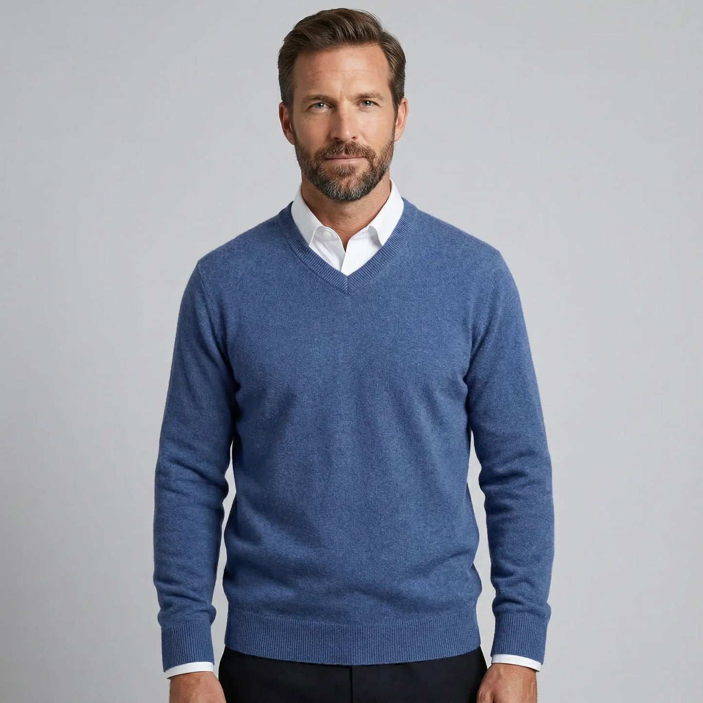 V-hals trui van zachte cashmere met lange mouwen